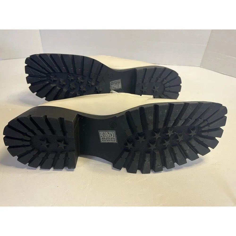 C. Paravano Shoes Size 40 9-9.5 White Lug Slip On Bow Chunky Black Sole Unworn